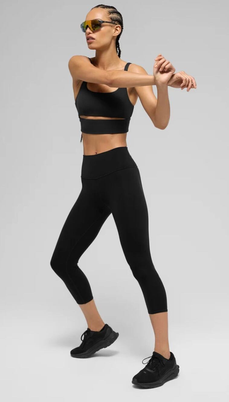 Alo Yoga Leggings Women XS Airbrush Capri High Waist in Black Yoga Pilates Comfy